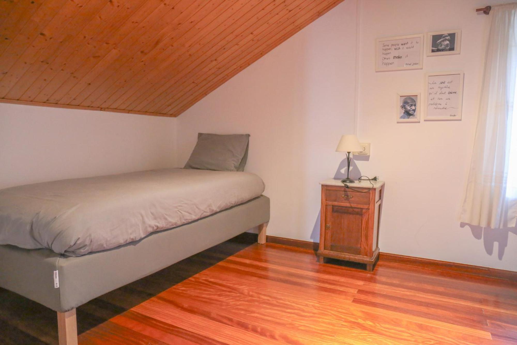 Beachfront Surf & Holiday House, Charming & Quiet Villarrube ภายนอก รูปภาพ