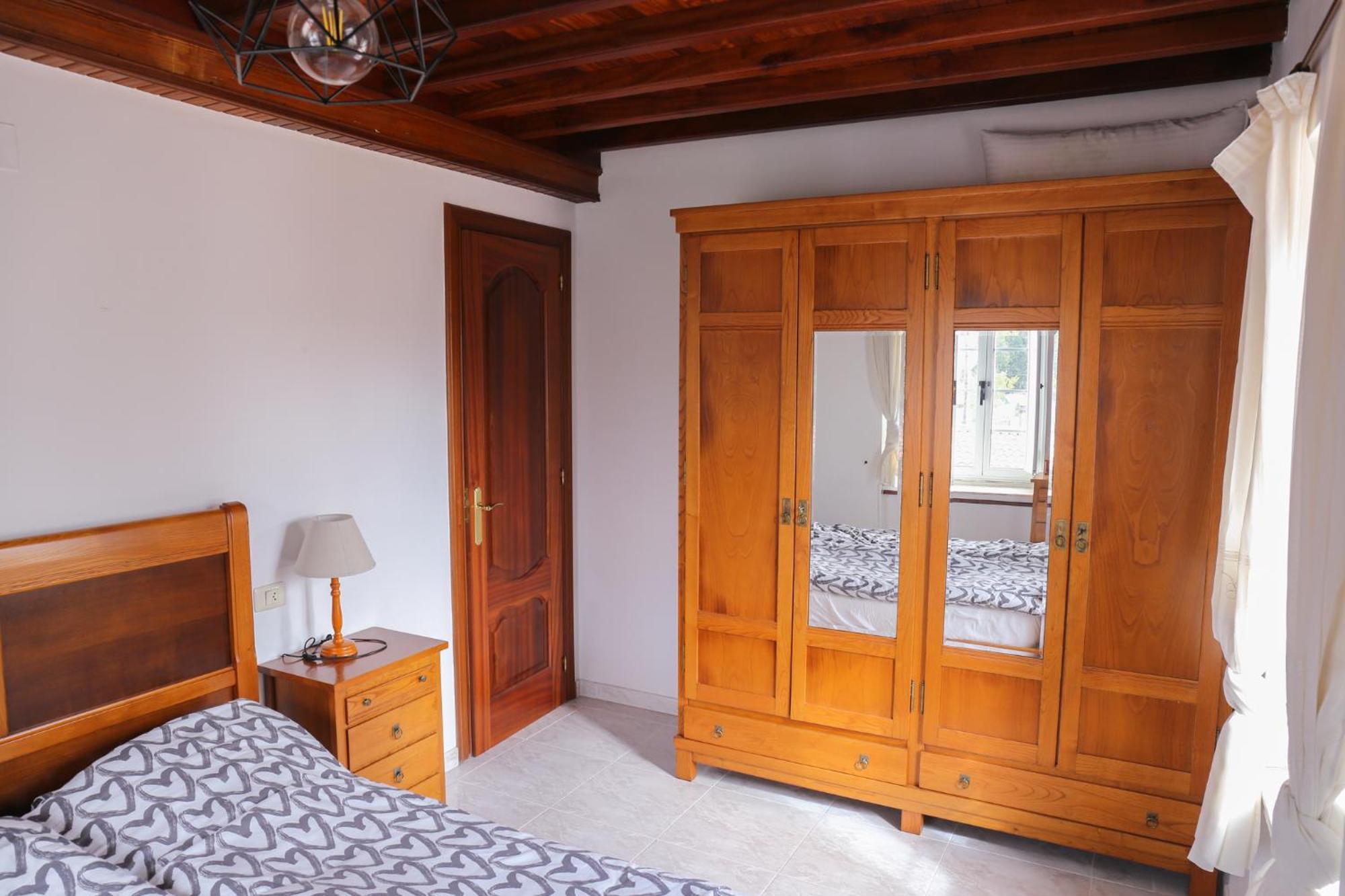 Beachfront Surf & Holiday House, Charming & Quiet Villarrube ภายนอก รูปภาพ